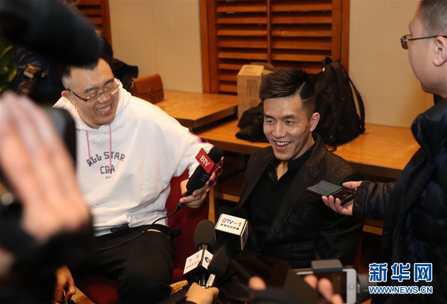 手上演了一