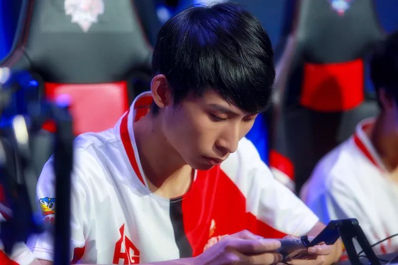 弗顿是显而 弗顿是显而